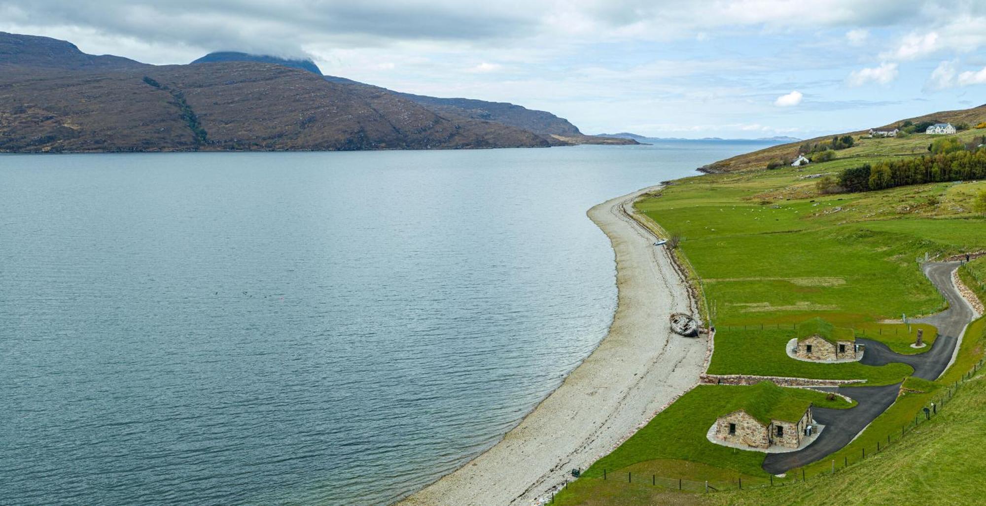 The Wreck - Lochside Cottage Dog Friendly Ullapool Bagian luar foto