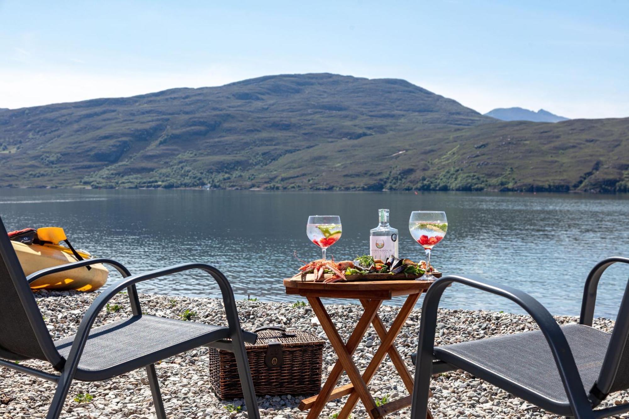 The Wreck - Lochside Cottage Dog Friendly Ullapool Bagian luar foto